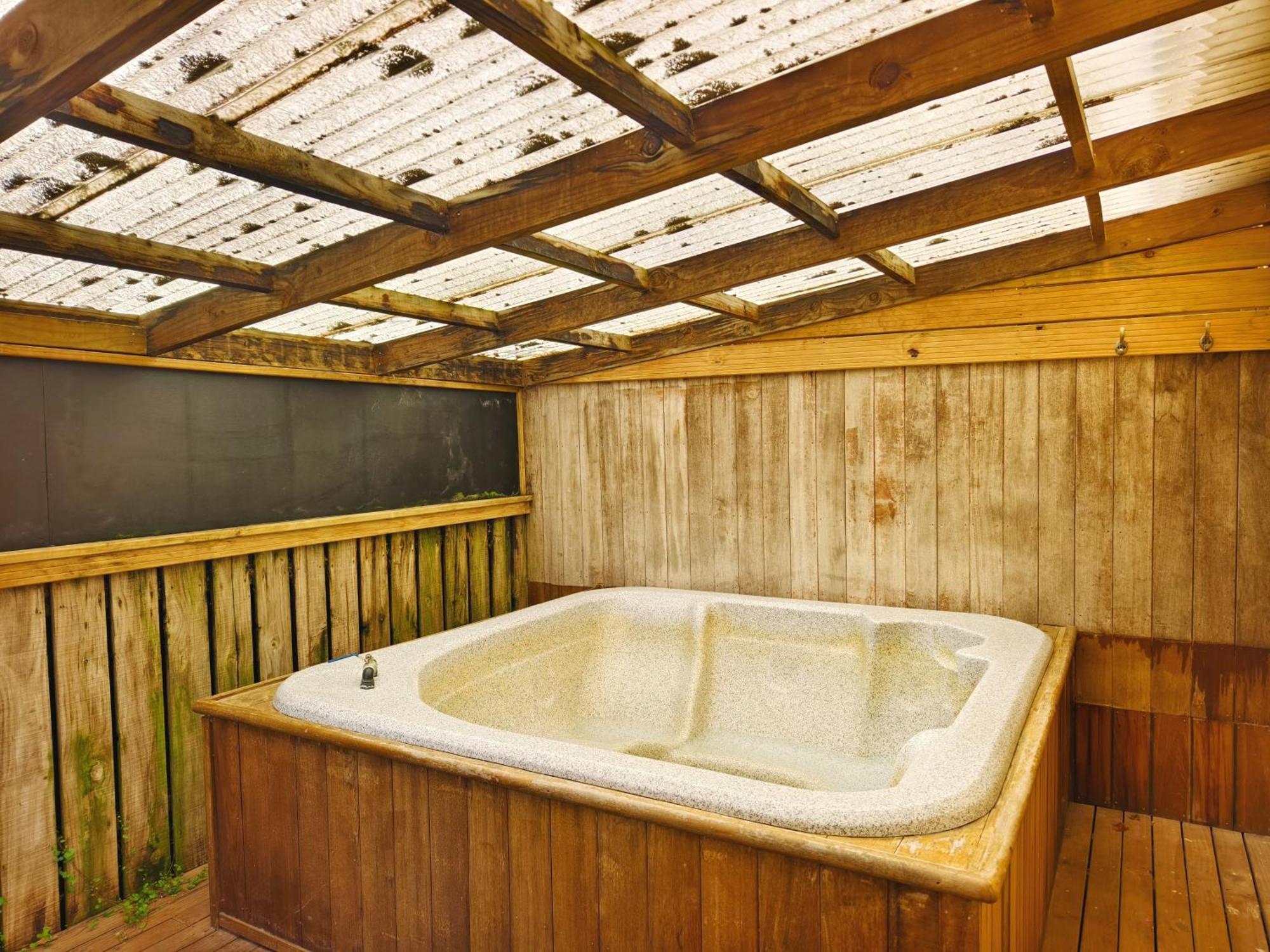 Parakai Geothermal Motel Экстерьер фото